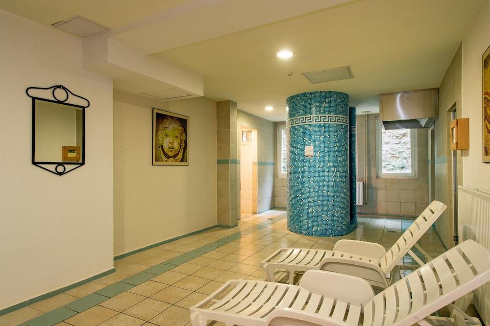 Hotel Fit เฮวิซ ภายนอก รูปภาพ