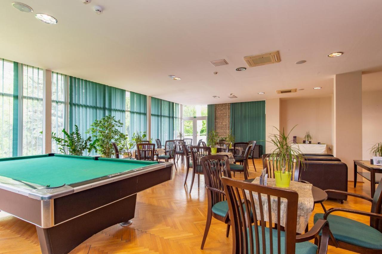 Hotel Fit เฮวิซ ภายนอก รูปภาพ