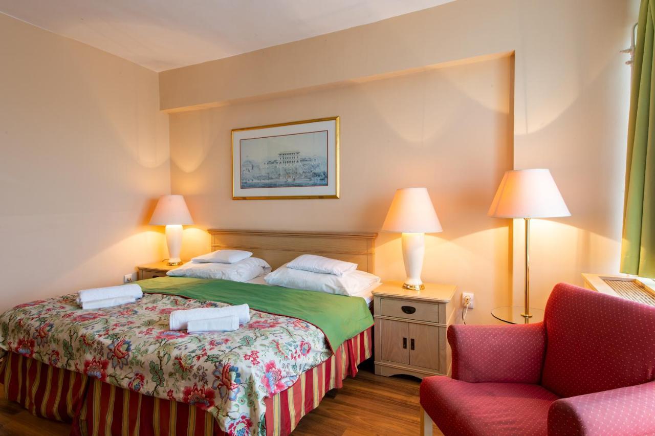Hotel Fit เฮวิซ ภายนอก รูปภาพ