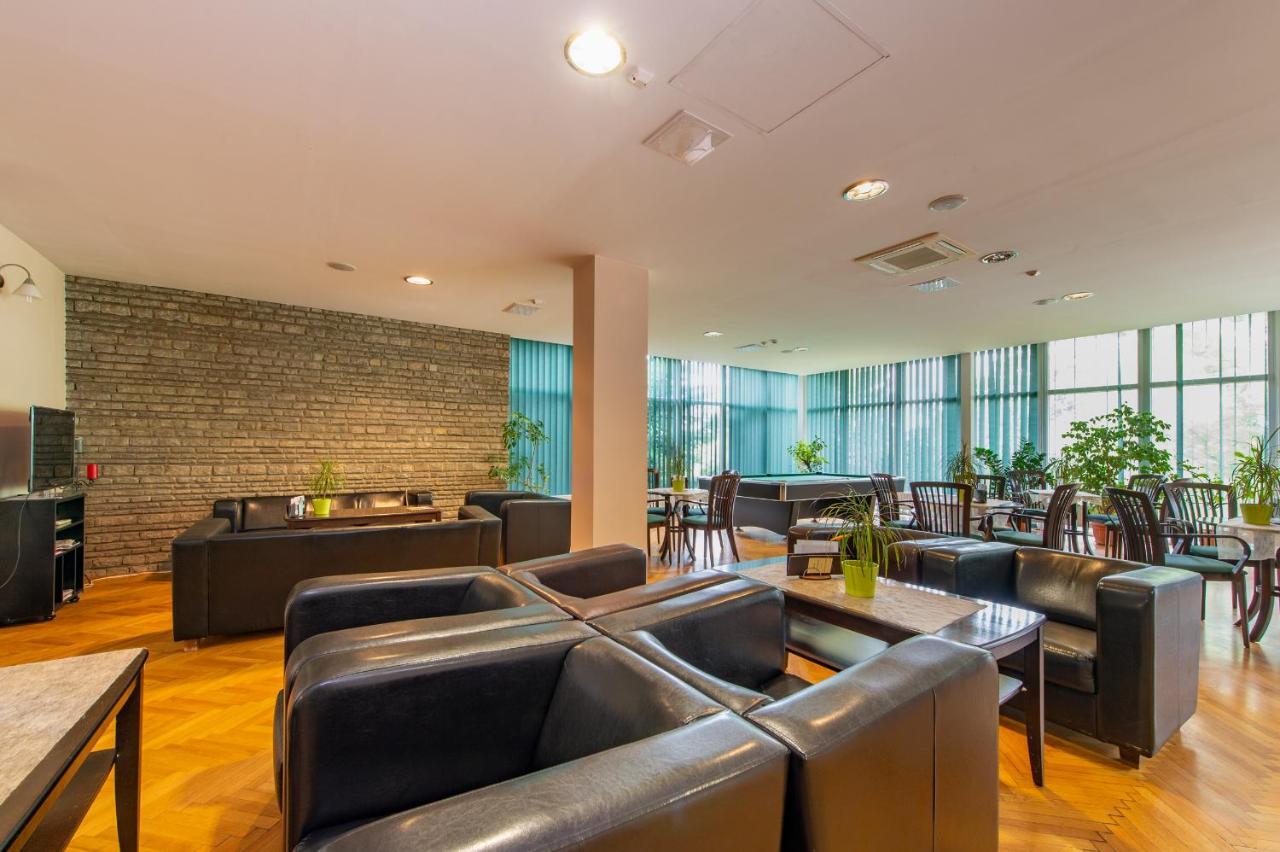 Hotel Fit เฮวิซ ภายนอก รูปภาพ